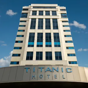 5* Hotel Titanic Business Kartal