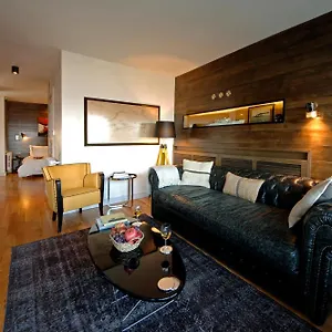 2* Aparthotel Urban
